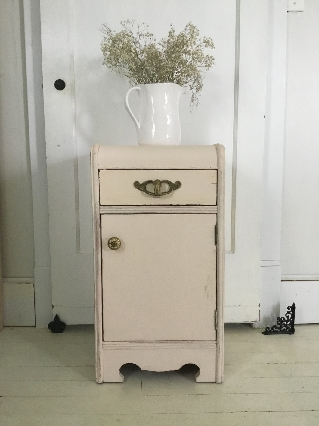 Night Table with Drawer , Vintage Style End Table