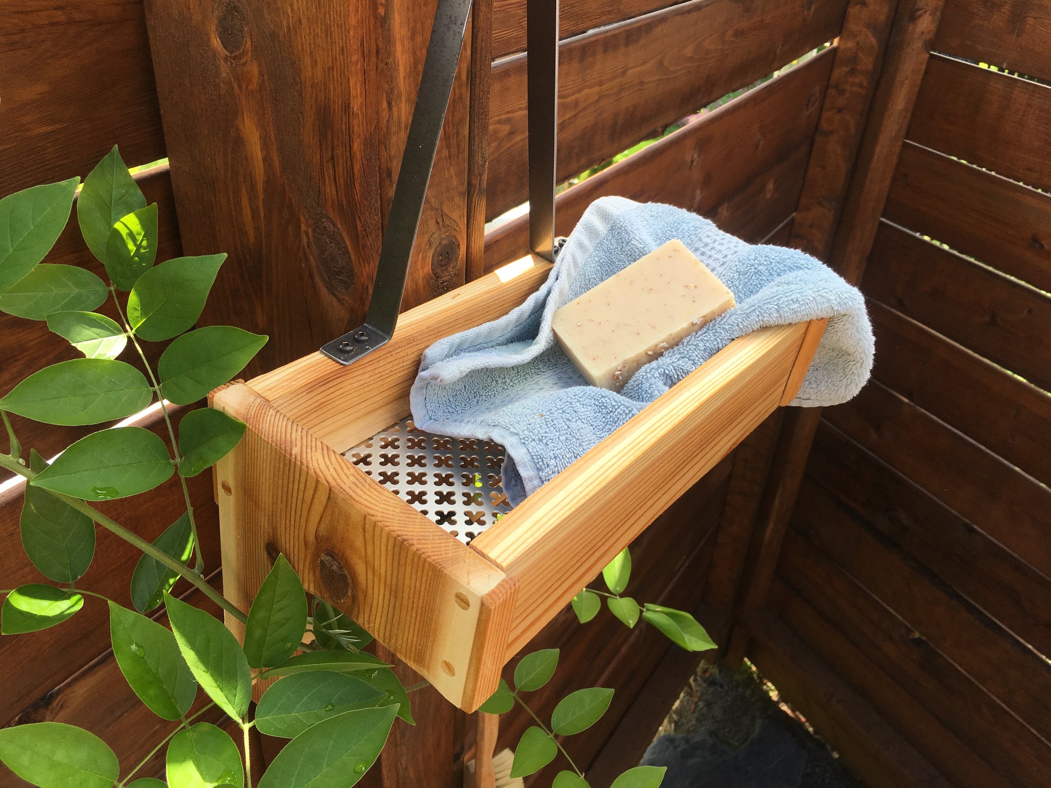 Simply Easy DIY: DIY Cedar Shower Caddie