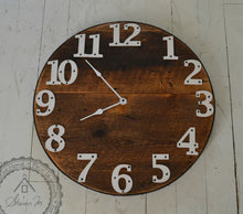 Charger l&#39;image dans la galerie, Horloge murale en bois, ronde de 20 pouces, style ferme, bois recyclé, style industriel