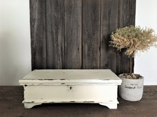 Load image into Gallery viewer, Farmhouse Wood Chest , Wood Storage Box with Lid