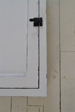 Charger l&#39;image dans la galerie, Armoire de toilette intégrée, armoire à pharmacie de style ferme, panneau de porte complet